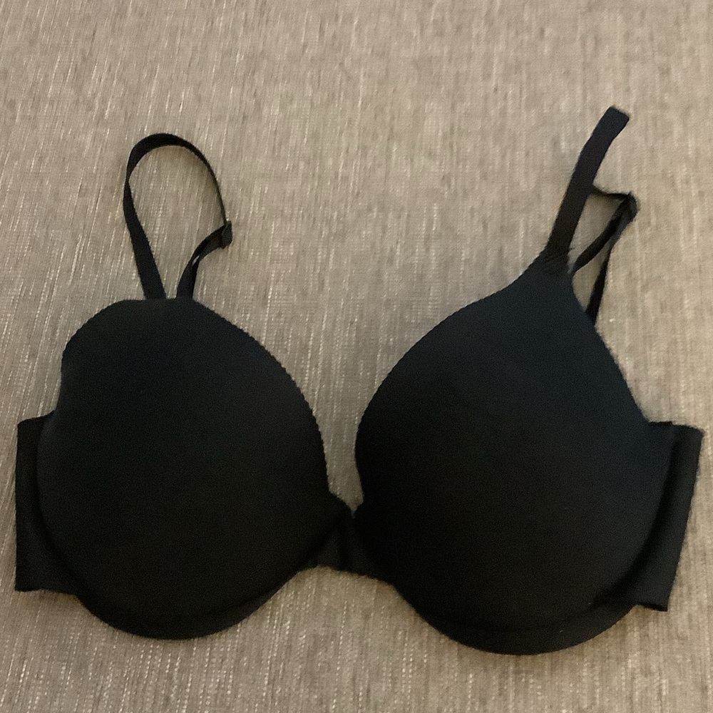 Maidenform Classic Black Bra